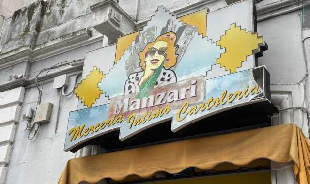 Bari, dopo 60 anni di attivit� chiude "Manzari": storico negozio di intimo in corso De Gasperi